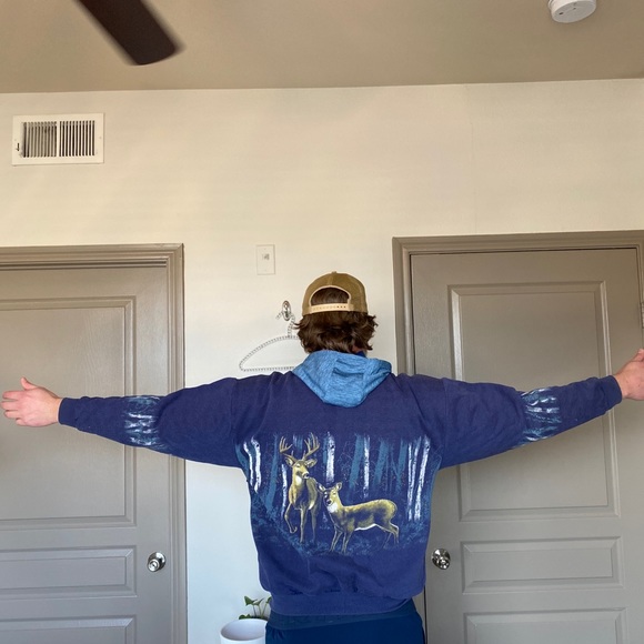 Vintage Wisconsin Wildlife Deer Sweatshirt – L – Cozy Outdoors Graphic - Picture 4 of 9